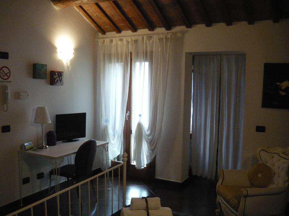 L'Ippogrifo Apartment Ferrara Exteriör bild